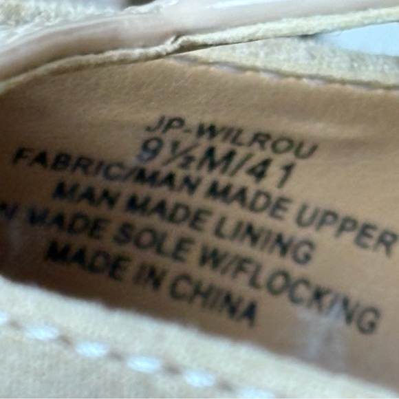 Jessica Simpson Cream T-Strap Heels - Picture 8 of 8